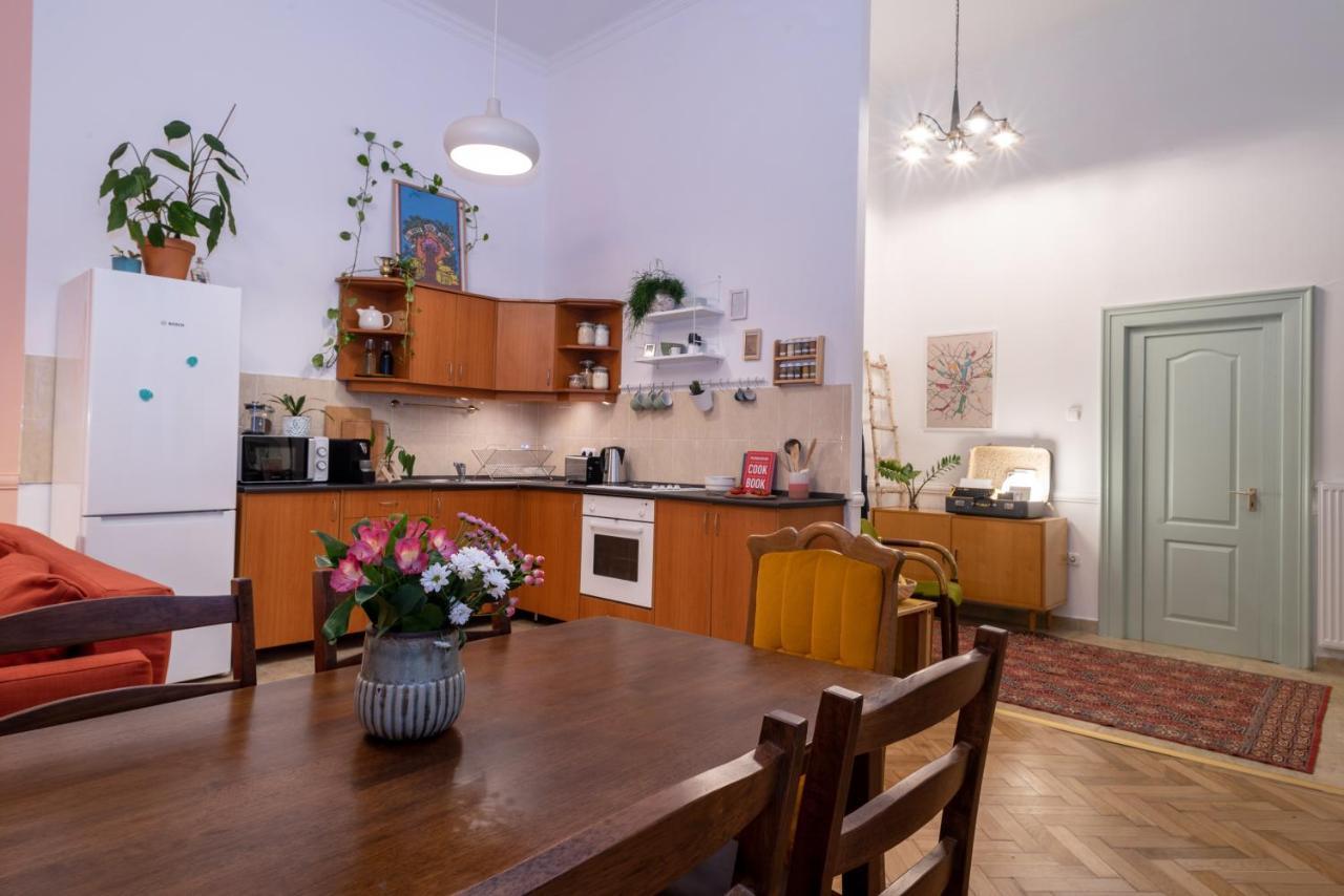 Cozy Boho Apartment, Super Central, Parliament, Netflix บูดาเปสต์ ภายนอก รูปภาพ